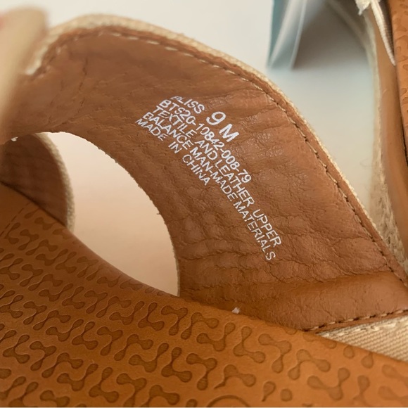 Baretraps Bliss Posture Plus Wedge Sandals Slides Women's red/cream Size US 9 M - Picture 6 of 9